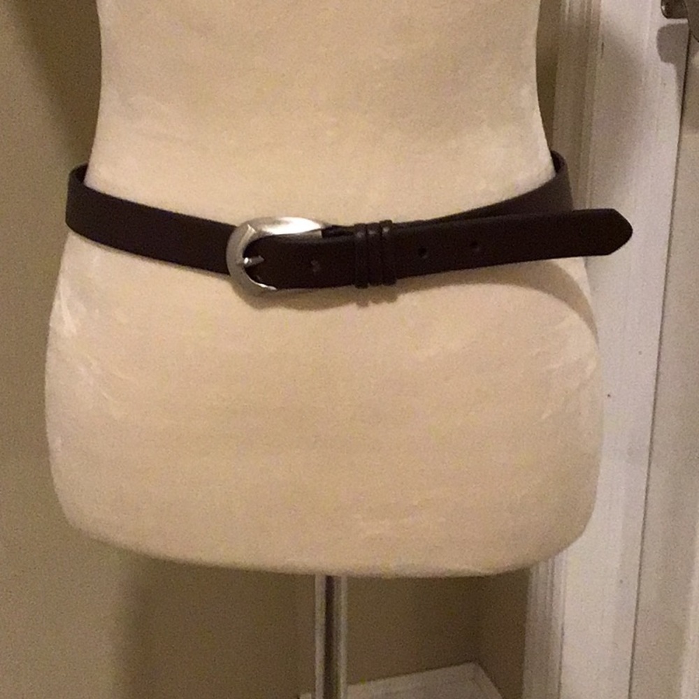 Dark brown leather belt by Rolfs size medium 37 in long 1 in width